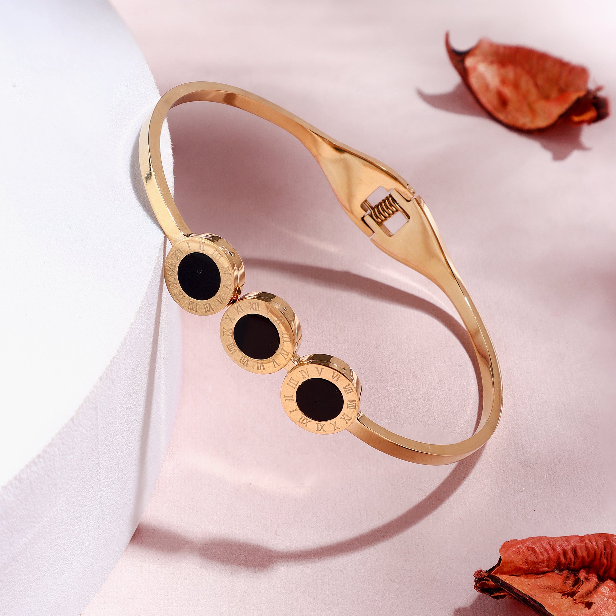 Anti-Tarnish Stainless Steel Roman Numerals Bracelet for Women & Girls – Black & Golden Elegance