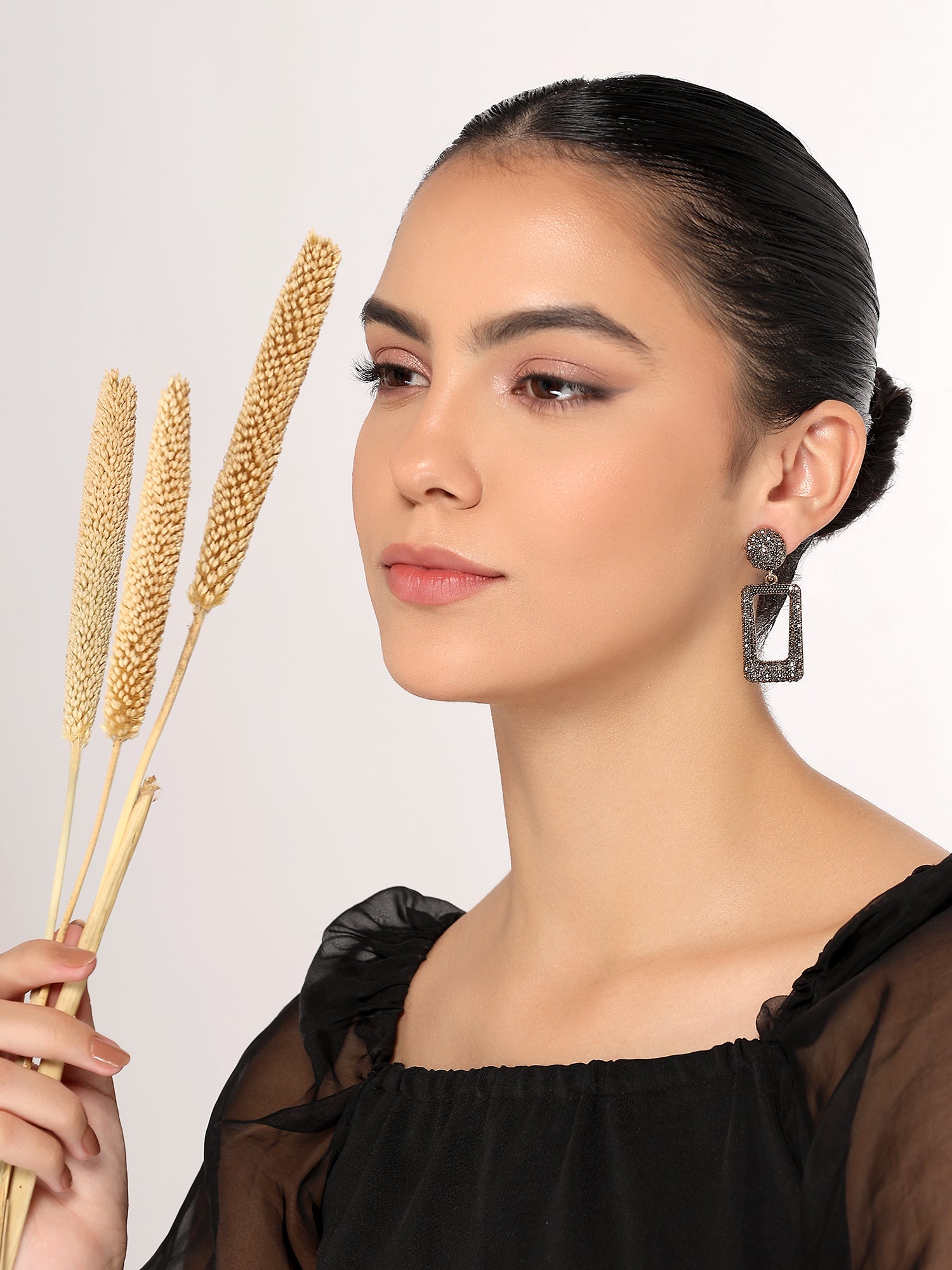 Her Jewels Gold Plated Antique Rectangle Dangler Earrings for Women & Girls – Elegant Hypoallergenic Alloy Jewelry