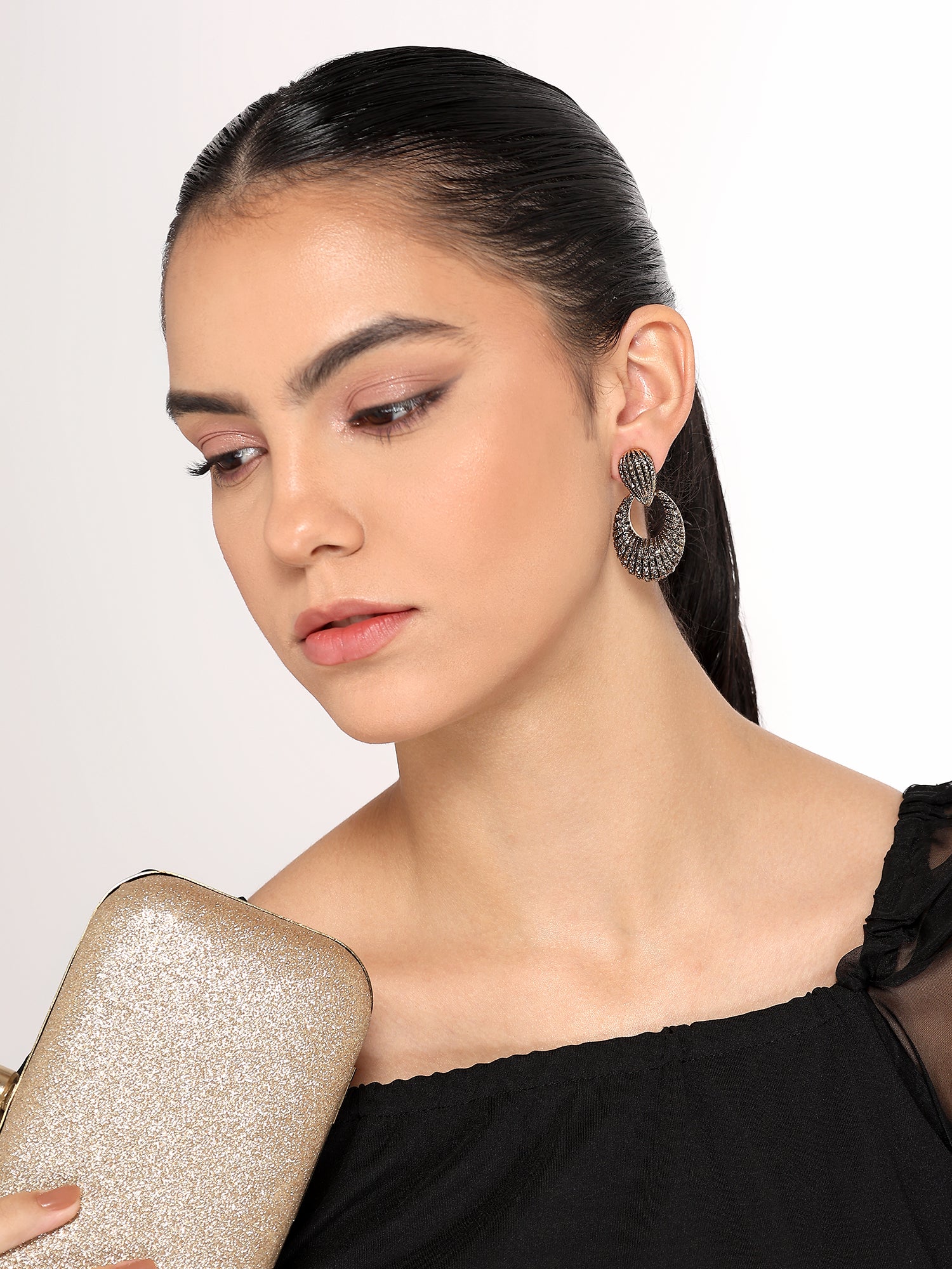 Her Jewels Antique Oval Shaped Dangler Earrings for Women & Girls – Elegant Hypoallergenic Alloy Jewelry