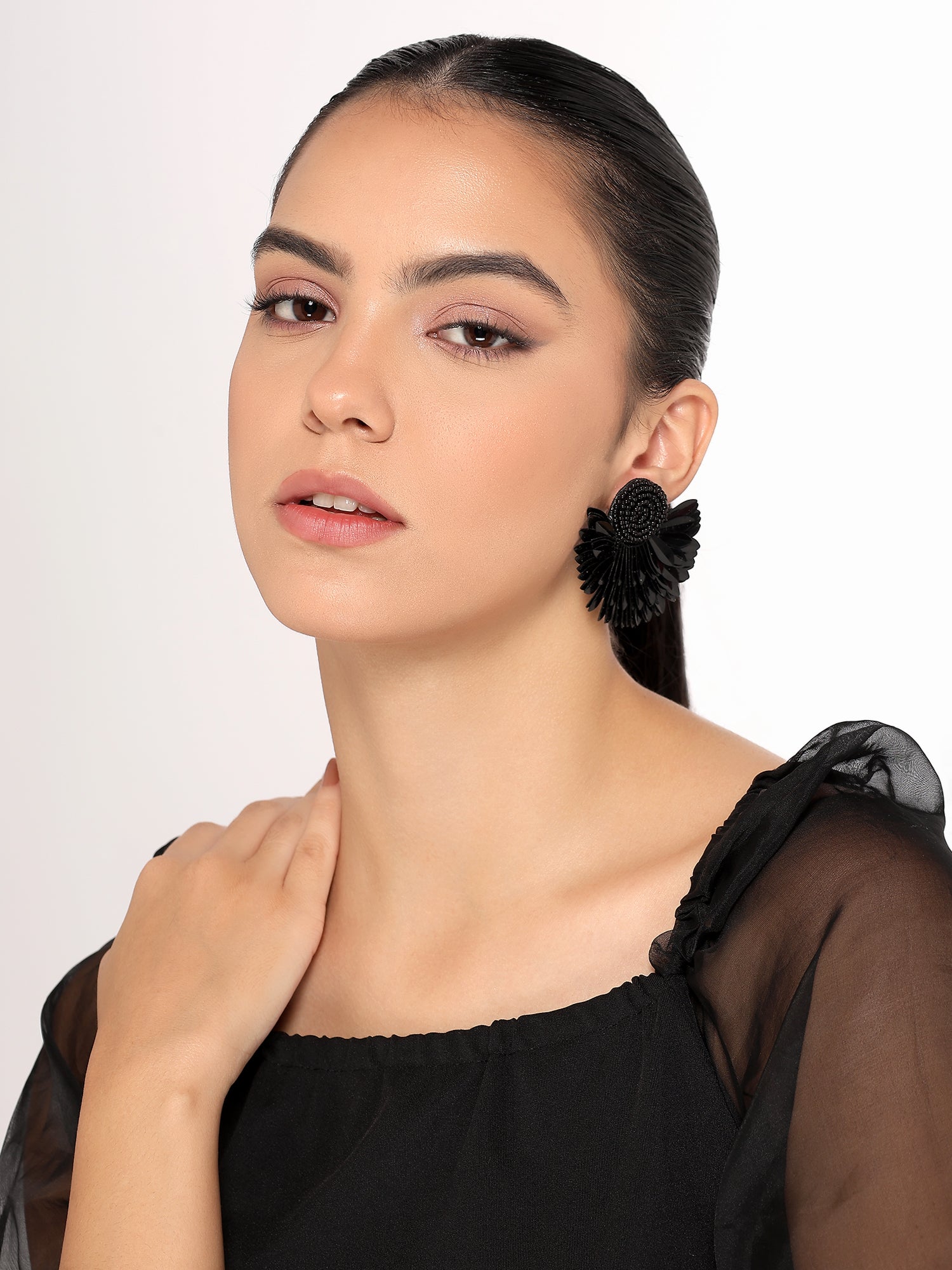 Her Jewels Black Handmade Beaded Flower Earrings for Women & Girls – Elegant Floral Design, Lightweight Unique Jewelry